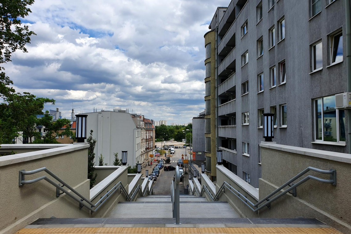 Schody na ul. Spychalskiego niedługo otwarte, fot. UM Poznań Jedna z ikon poznańskiej Wildy w nowej odsłonie. To projekt Władysława Czarneckiego