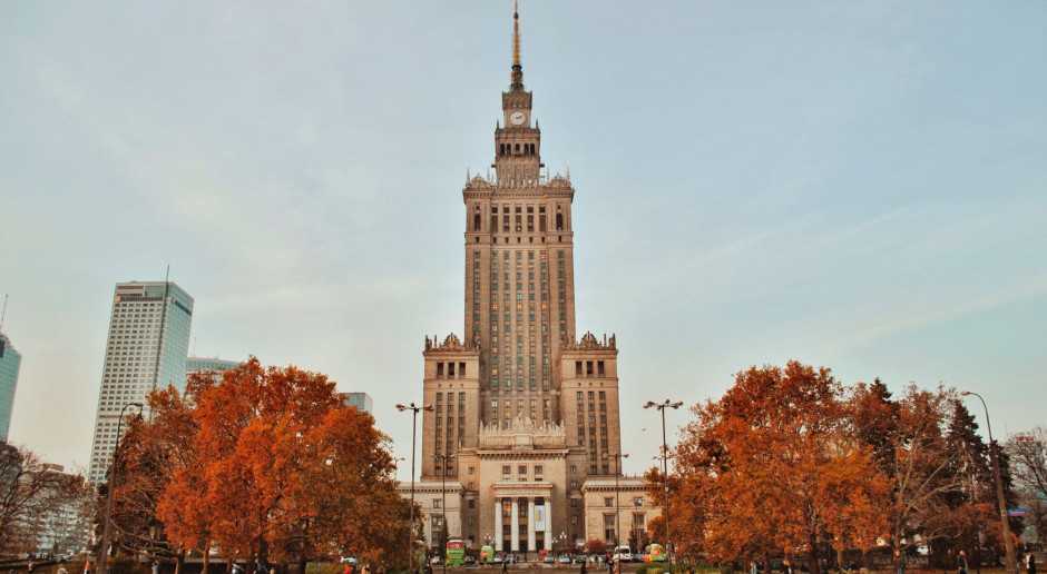 Najwyższy, największy i najbardziej znany budynek w Polsce. Pałac Kultury i Nauki obchodzi 65. urodziny