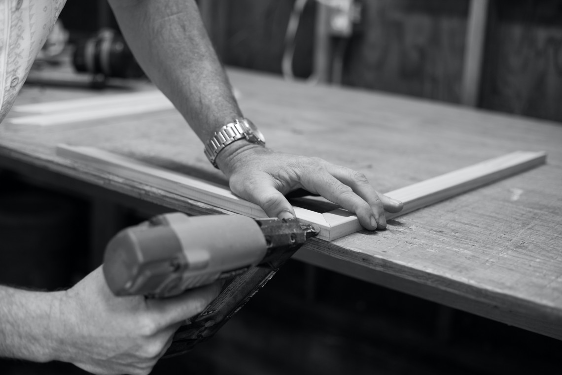 Fot. Photo to Canvas / Unsplash Młodzi projektanci stworzą drewniane meble miejskie dla Cieszyna i Czeskiego Cieszyna