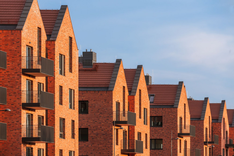 Inwestycja zlokalizowana jest tuż nad Motławą obok Wyspy Spichrzów. Wyróżnikiem Riverview jest m.in. architektura, która ma być uzupełnieniem zabytkowej zabudowy Gdańska, fot. mat. Vastint Szymon Wojciechowski: Chcieliśmy stworzyć klasyk, a nie modny i krótkotrwały bestseller