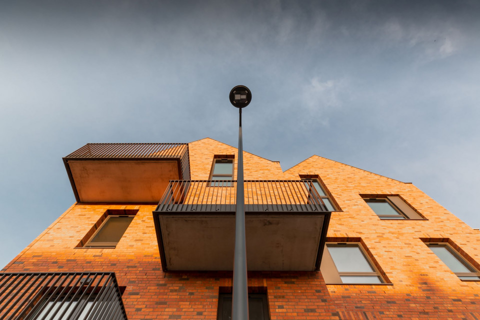 Inwestycja zlokalizowana jest tuż nad Motławą obok Wyspy Spichrzów. Wyróżnikiem Riverview jest m.in. architektura, która ma być uzupełnieniem zabytkowej zabudowy Gdańska, fot. mat. Vastint Szymon Wojciechowski: Chcieliśmy stworzyć klasyk, a nie modny i krótkotrwały bestseller