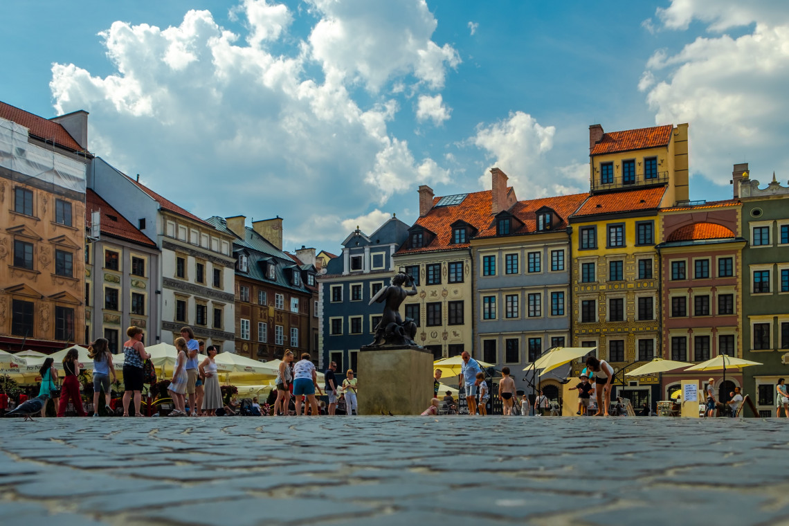 Fot. Elijah G / Unsplash Warszawa bez kurtyn wodnych