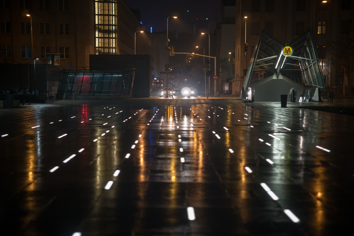 Fot. Unsplash Nowe kasowniki na stacjach warszawskiego metra. Odczytają QR kody