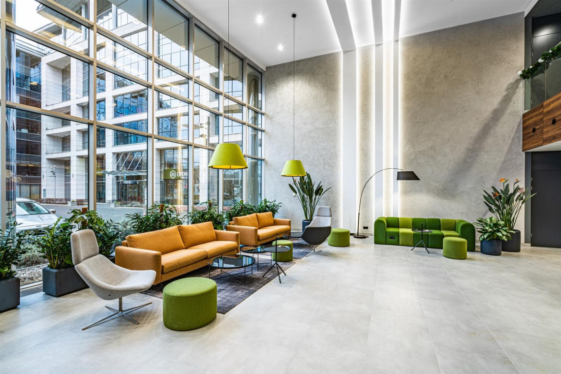 Lobby w biurowcach Innova Work Station i Signum Work Station w Warszawie (Cromwell Property Group, Tétris), fot. mat. prasowe Modelowe procedury sanitarne w biurach na Służewcu