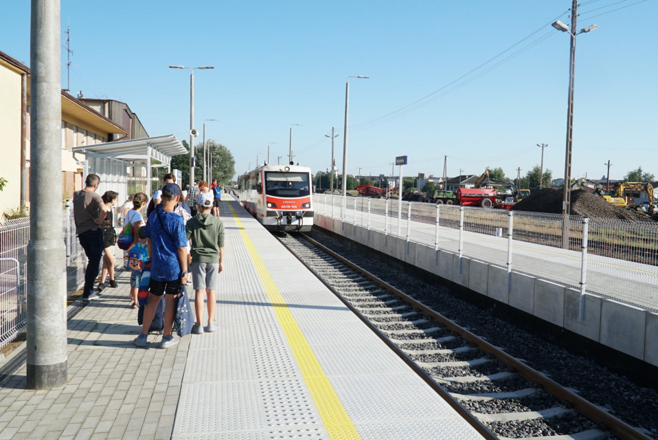 Hajnówka. Fot. T. Lotowski / PKP Polskie Linie Kolejowe SA Podróżni na Podlasiu skorzystają z nowych peronów