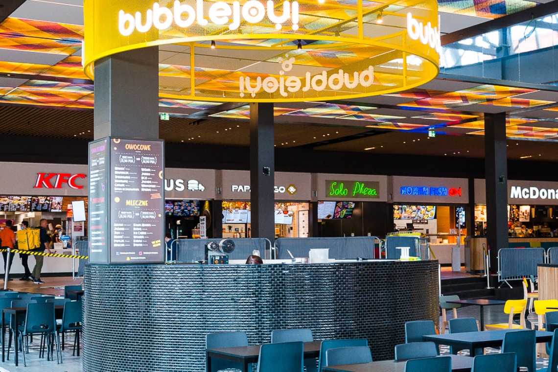 Dobiega końca ogromna inwestycja Manufaktury związana z modernizacją budynku galerii handlowej, w tym strefy foodcourt. Fot. Mat. prasowe Łódzka Manfukatura po zmianach: nowy foodcourt i najnowocześniejszy Rossmann w Europie
