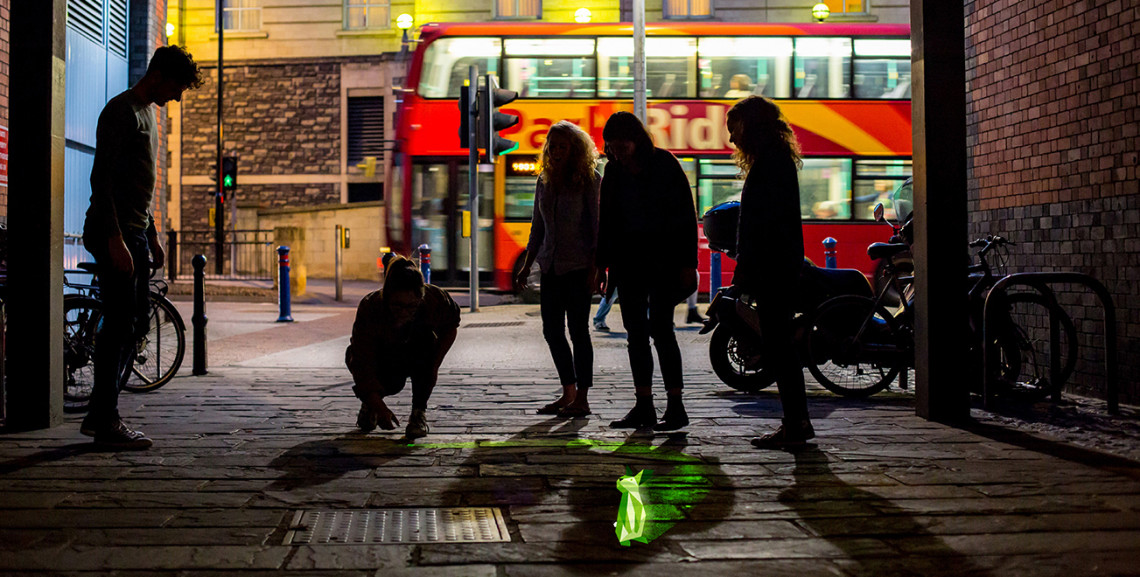 Urbanimals to projekt interaktywnych instalacci wizualnych wyświetlanych na pustych powierzchniach miasta. Nagrodzony w konkursie Playable City Awards 2015. Fot. LAX laboratory for architectural experiments Światy magiczne: jak architektura może zaskakiwać, intrygować i inspirować
