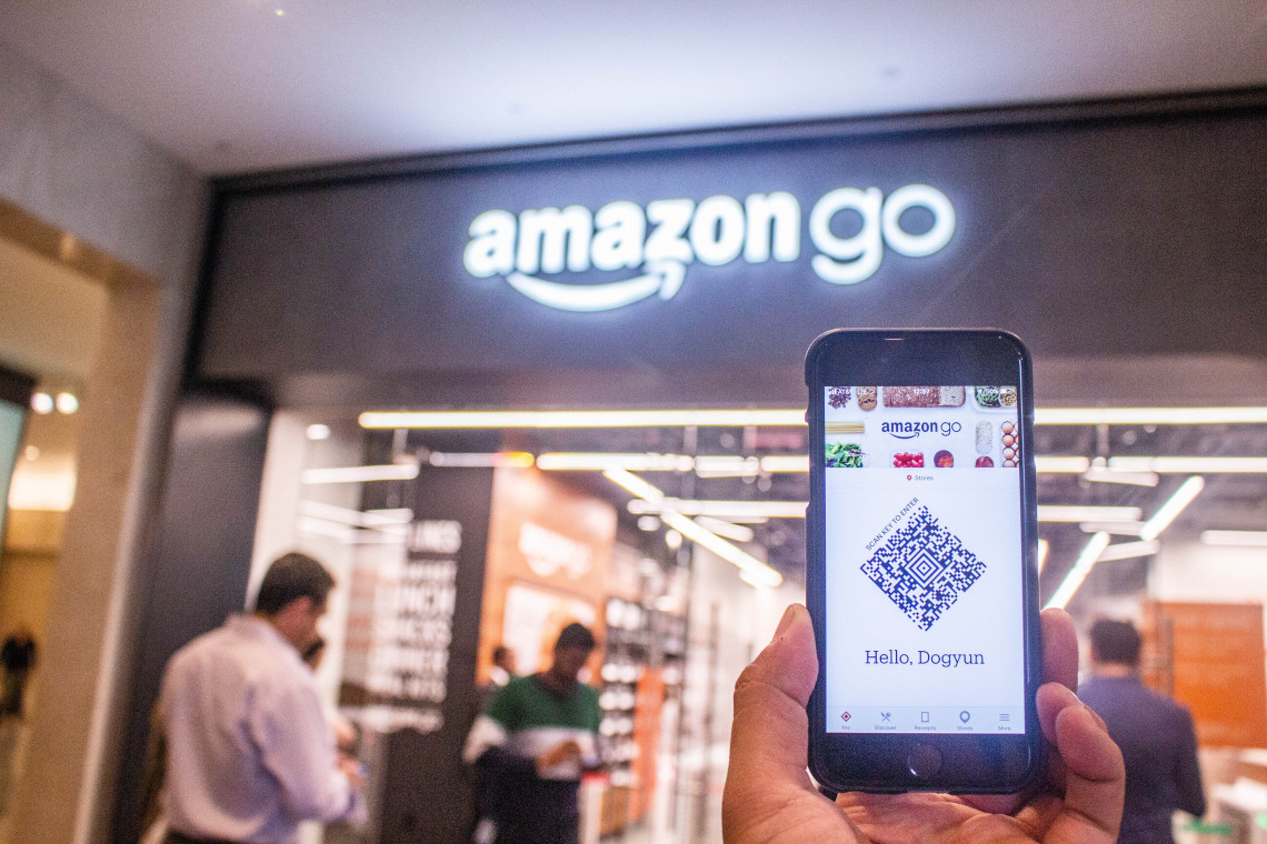 Fot. Unsplash Amazon otworzył pierwszy supermarket z inteligentnymi wózkami