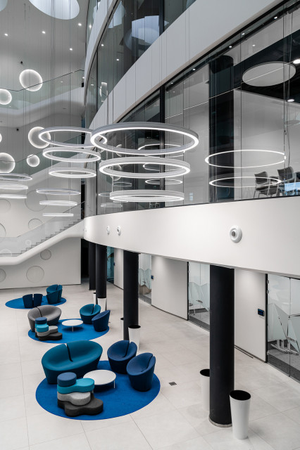Nowa siedziba Neuca w Toruniu, projekt Massive Design, fot. mat. prasowe Oto najnowsza realizacja Massive Design. Tym razem zaprojektowali niezwykłe biuro w Toruniu