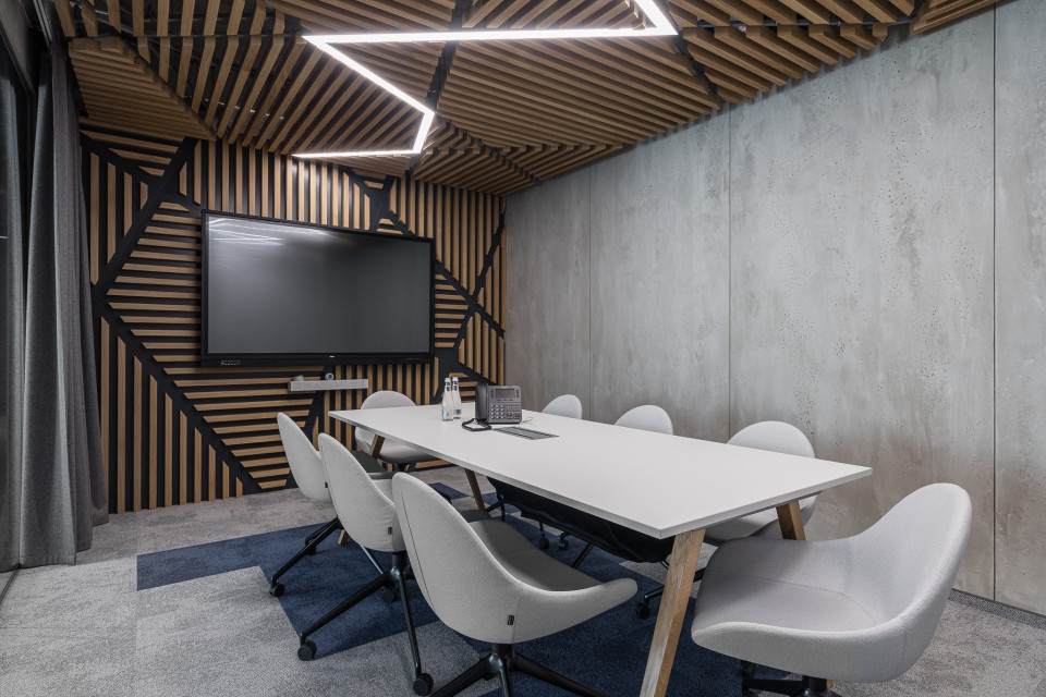 Nowe biuro Vastint projektu Bit Creative Barnaba Grzelecki, fot. Fotomohito Industrialnie, ale przytulnie. Warszawscy architekci zaprojektowali nową siedzibę Vastint