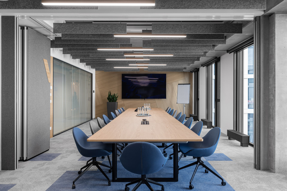 Nowe biuro Vastint projektu Bit Creative Barnaba Grzelecki, fot. Fotomohito Industrialnie, ale przytulnie. Warszawscy architekci zaprojektowali nową siedzibę Vastint
