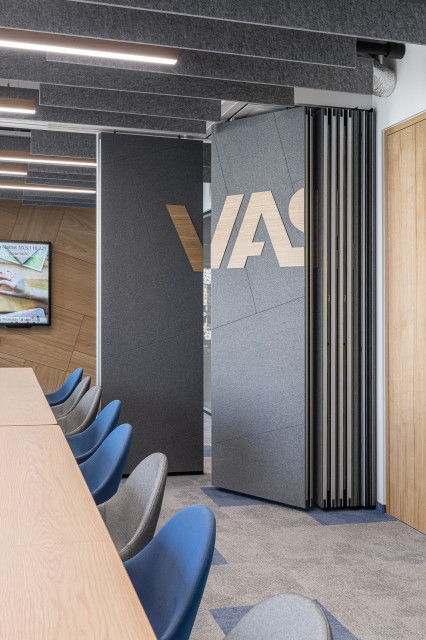 Nowe biuro Vastint projektu Bit Creative Barnaba Grzelecki, fot. Fotomohito Industrialnie, ale przytulnie. Warszawscy architekci zaprojektowali nową siedzibę Vastint