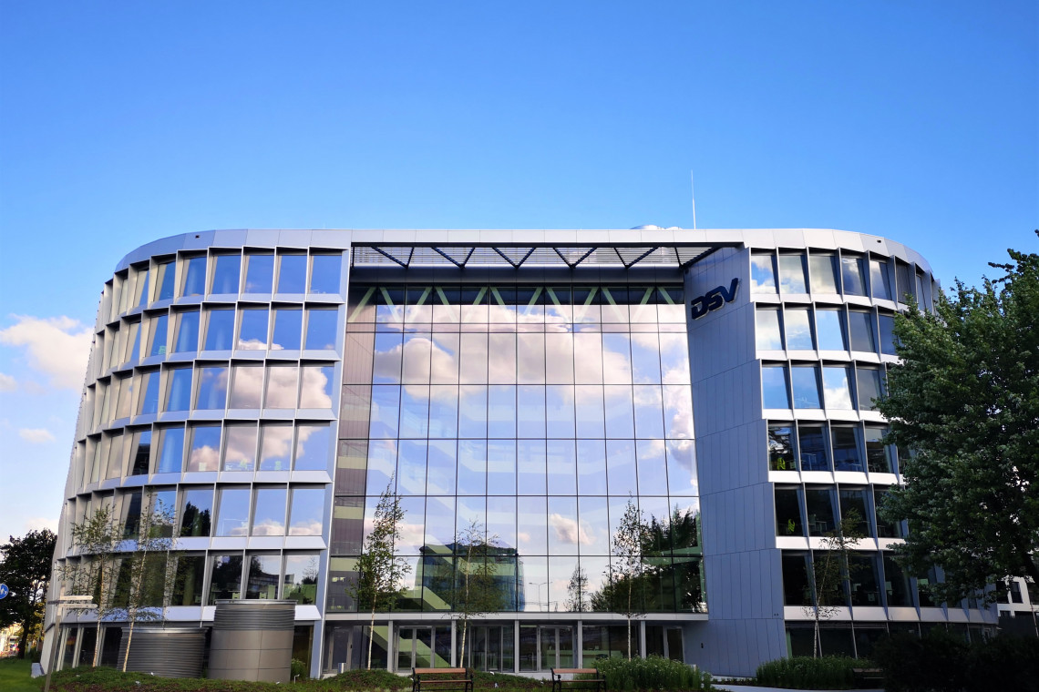 Ultranowoczesny biurowiec DSV w Warszawie. Fot. Mat. prasowe Oto nowe warszawskie biuro DSV. Projekt to efekt współpracy gwiazd duńskiej architektury z polskimi architektami