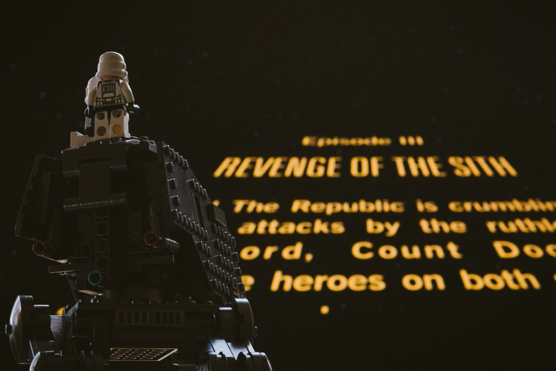 Fot. Daniel Cheung / Unsplash Gratka dla fanów klocków Lego i Gwiezdnych Wojen. Galeria handlowa zaprasza na niecodzienną wystawę