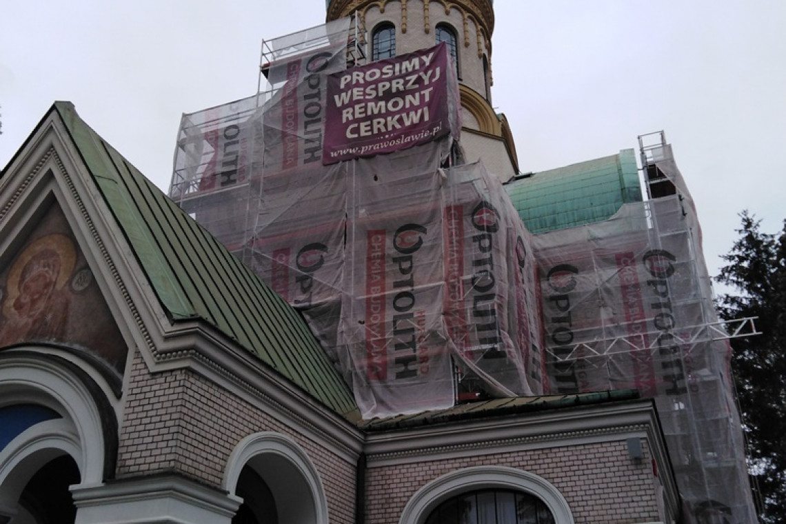 Cerkiew na Woli - prace konserwatorskie przy świątyni i na cmentarzu, fot. UM Warszawa Warszawska cerkiew odzyskuje blask. Świątynia remontowana jest od kilku lat