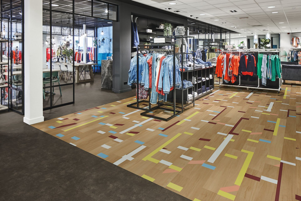 Podłogi do szybkiego montażu Forbo Fast Flooring, fot. mat. prasowe Podłoga na szybko, czyli jak dbać o portfel i środowisko