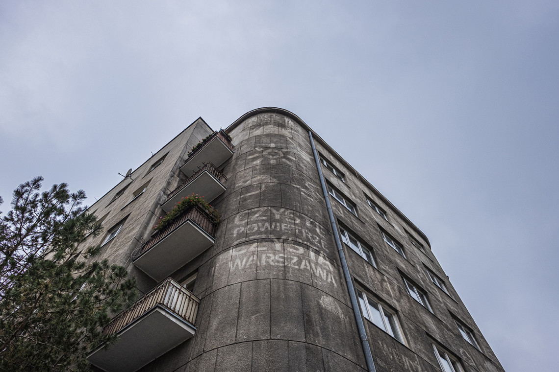 Mural innogy Clean Art przy ul.Puławskiej 30, fot. mat. prasowe Wodne murale na zanieczyszczonych budynkach stolicy