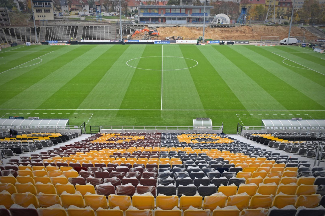 Trwają rozbiórki północnej trybuny Stadionu Miejskiego, fot. Szczecin.eu Na budowie stadionu miejskiego w Szczecinie trwają prace