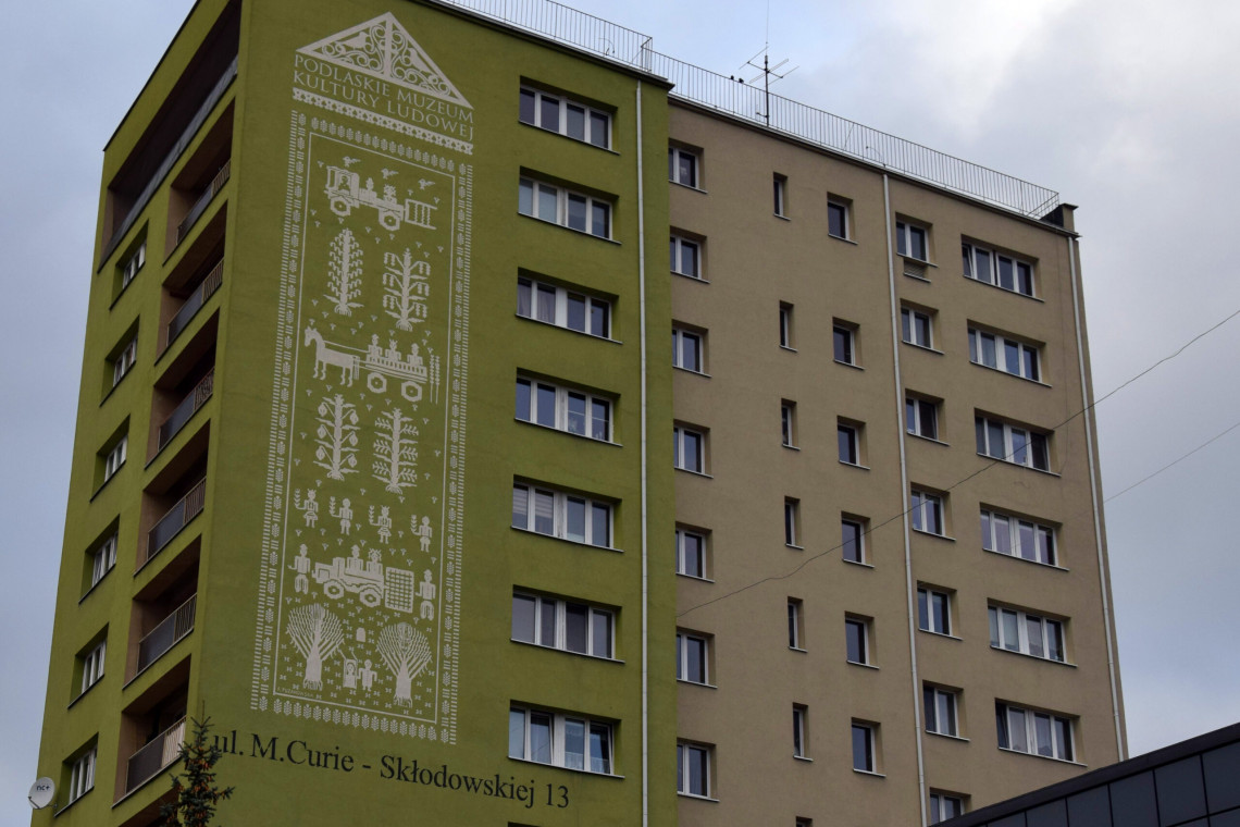 Fot. mat. Podlaskiego Muzeum Kultury Ludowej W Białymstoku powstał mural promujący Podlaskie Muzeum Kultury Ludowej