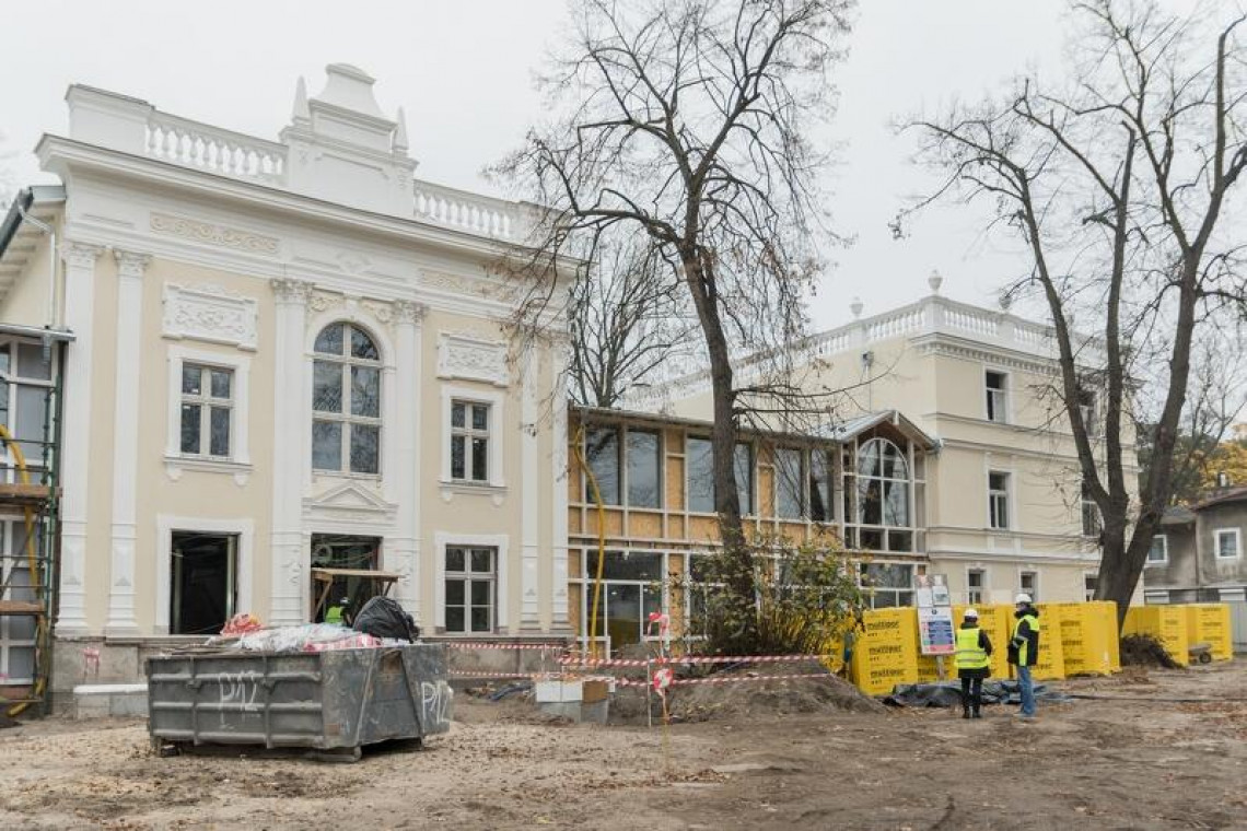 Prace rewitalizacyjne Domu Zdrojowego w Brzeźnie odbywają się pod nadzorem Wojewódzkiego Konserwatora Zabytków. fot. Dominik Paszliński, Gdansk.pl Rewitalizacja gdańskiej perły architektury z końca XIX wieku na finiszu