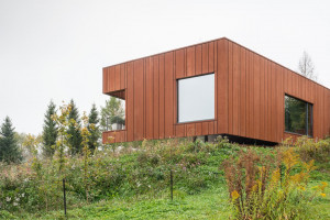 Architekci z Medusa Group zaprojektowali leśniczówkę w Bieszczadach