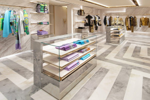 Nowy butik Versace w Paryżu. To projekt Gwenael Nicolas!