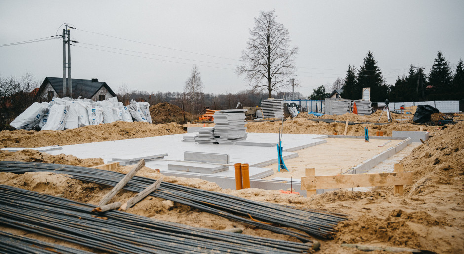 Wystartowała budowa drewnianego osiedla w Choroszczy