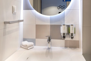 Personalizacja w projektach łazienek. Te rozwiązania znajdziemy w spektakularnych inwestycjach hotelowych!