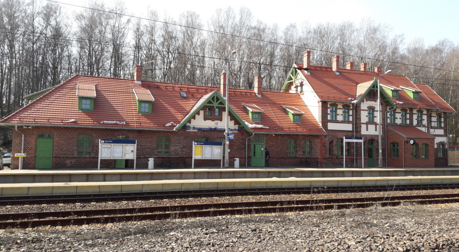 Zabytkowy dworzec na Dolnym Śląsku już po modernizacji