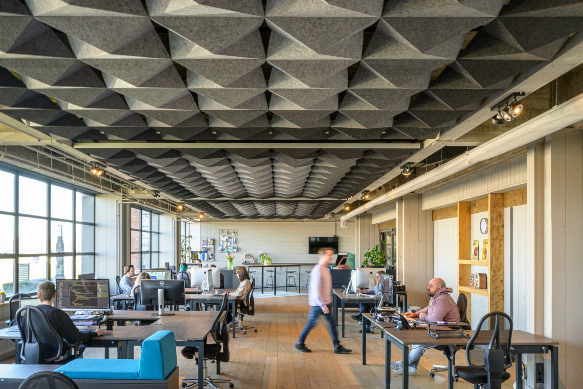 Filcowe sufity poprawiają akustykę na lotniskach, w biurach i restauracjach