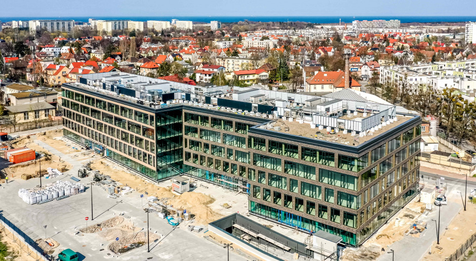 Firma Torus otrzymała w marcu pozwolenie na użytkowanie budynku biurowo-usługowego Format w Gdański, za którego projektem stoi trójmiejski oddział pracowni APA Wojciechowski, fot. mat. pras.