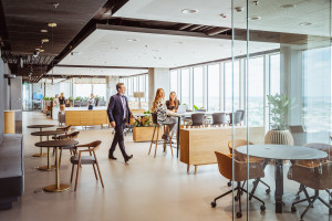 CBRE wprowadziło się do nowej siedziby w Warsaw Unit. Zaglądamy do środka