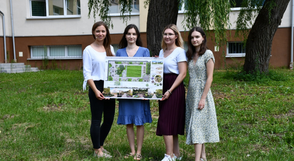 Szpital w Choroszczy z nowym ogrodem. To projekt studentek Politechniki Białostockiej