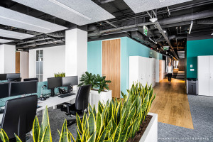 Nowoczesność i technologia w najnowszym projekcie pracowni Studio Quadra. Oto biuro Allianz Partners