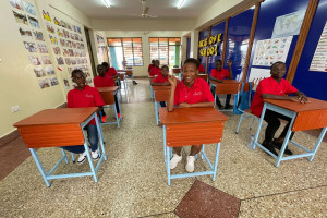 Szkoła dla dzieci ulicy w Ghanie już działa. To projekt Omeny Mensah