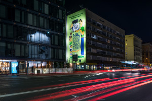 Ekologiczny mural w Warszawie zwraca uwagę na problem elektrośmieci