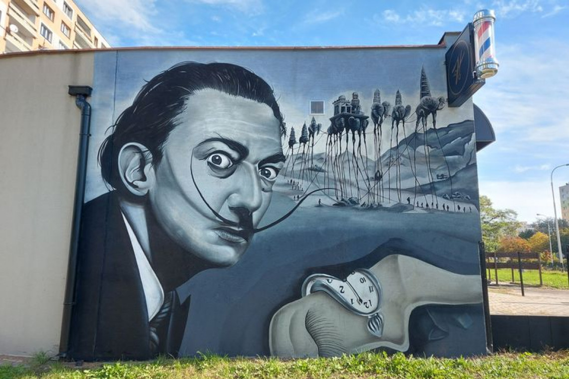 Salvador Dali na łódzkim muralu