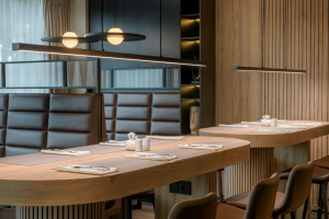 Zaglądamy do AC Hotel by Marriott Kraków. Kojące wnętrza powstały w pracowni Tremend