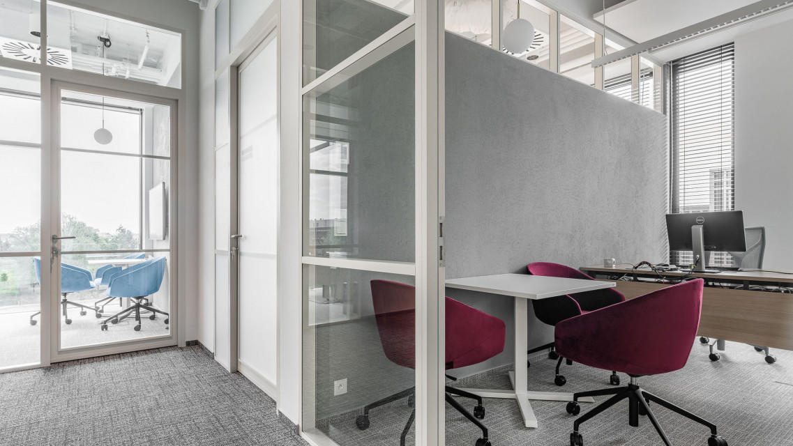 The Design Group zaprojektowali warszawskie biuro Stada. We wnętrzach klasyka na nowo