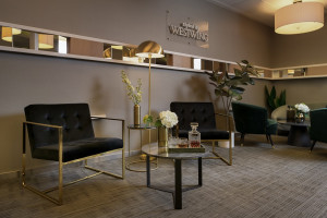 Strefa Elite Club w LOT Business Lounge w stylizacji znanej marki wnętrzarskiej