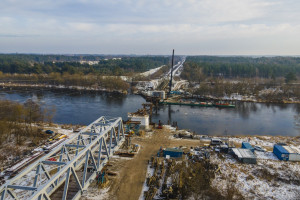 Nad Narwią w Ostrołęce pojawił się nowy most kolejowy