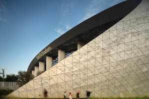To tutaj rozegrał się tegoroczny Super Bowl. Poznaj niezwykły obiekt spod kreski HKS Architects