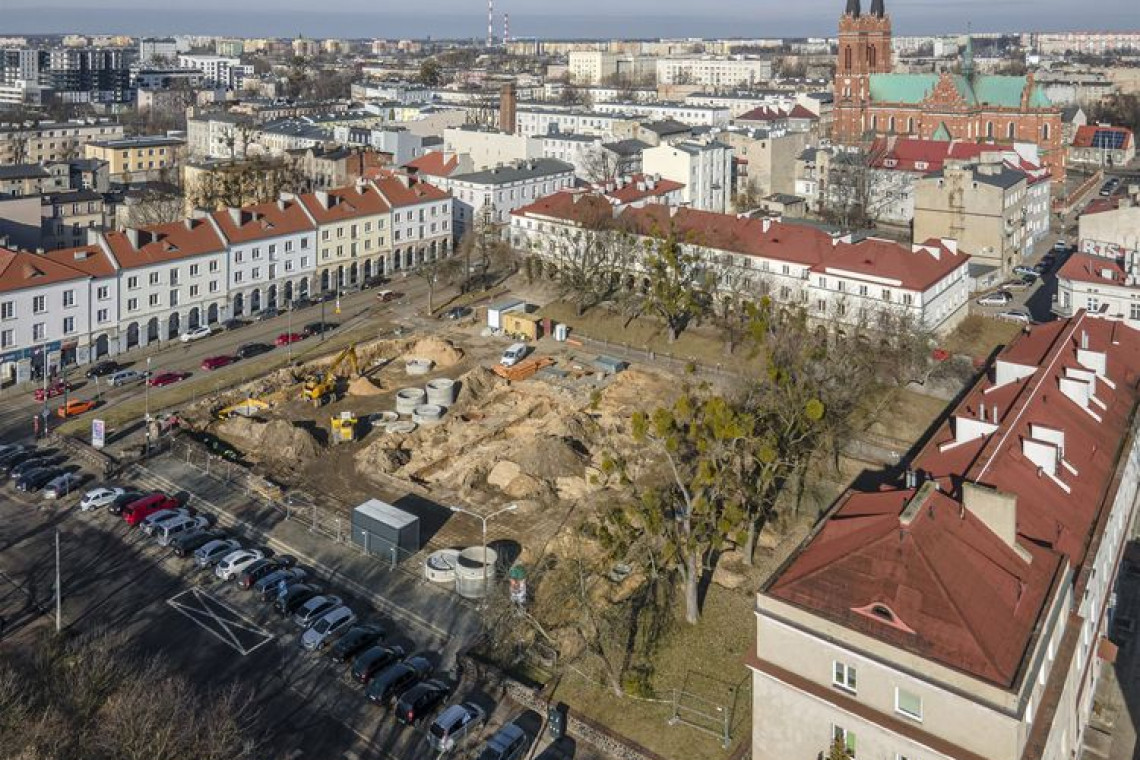 Co słychać na placu budowy Starego Rynku w Łodzi?