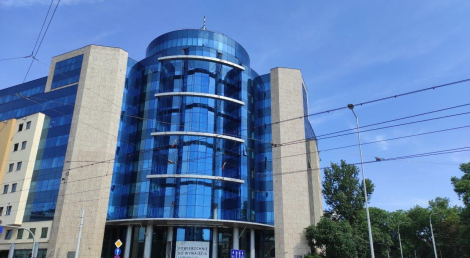 Trwa wielka metamorfoza biurowca Centrum Orląt we Wrocławiu