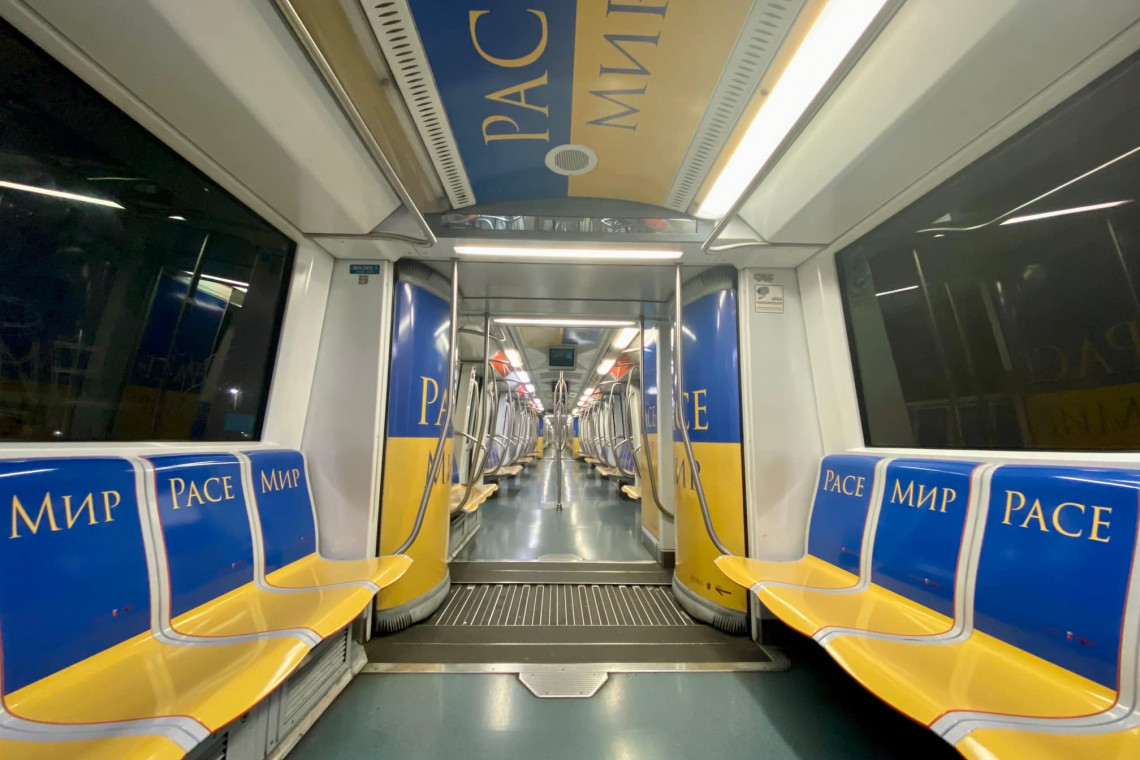 Metro w Rzymie przybrało ukraińskie barwy