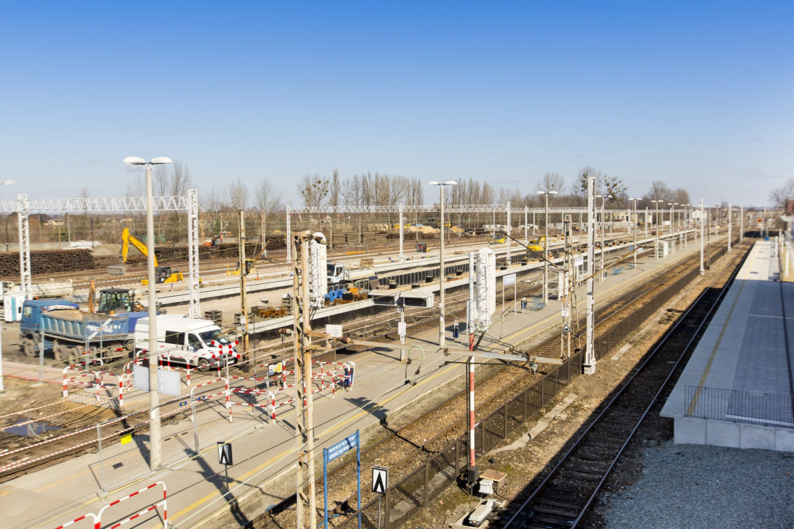 Na stacji Oświęcim powstają nowe perony i przejście podziemne