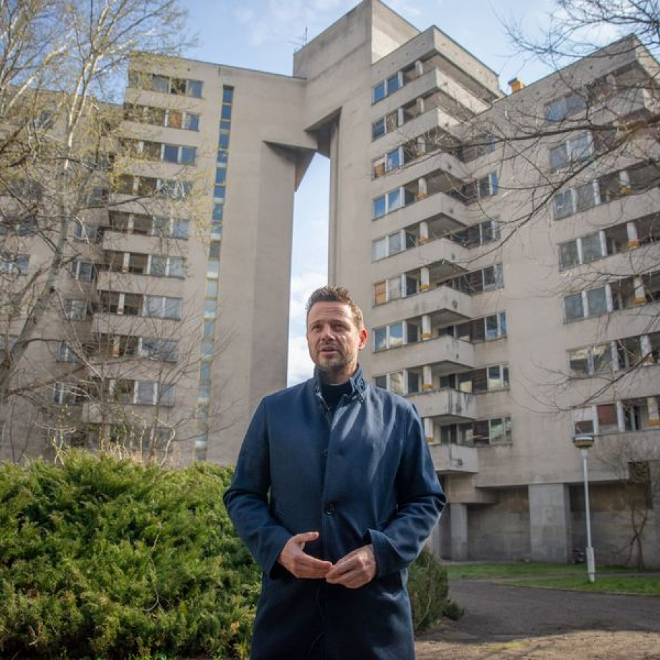 W kwietniu 2022 r. Warszawa przejęła budynek 