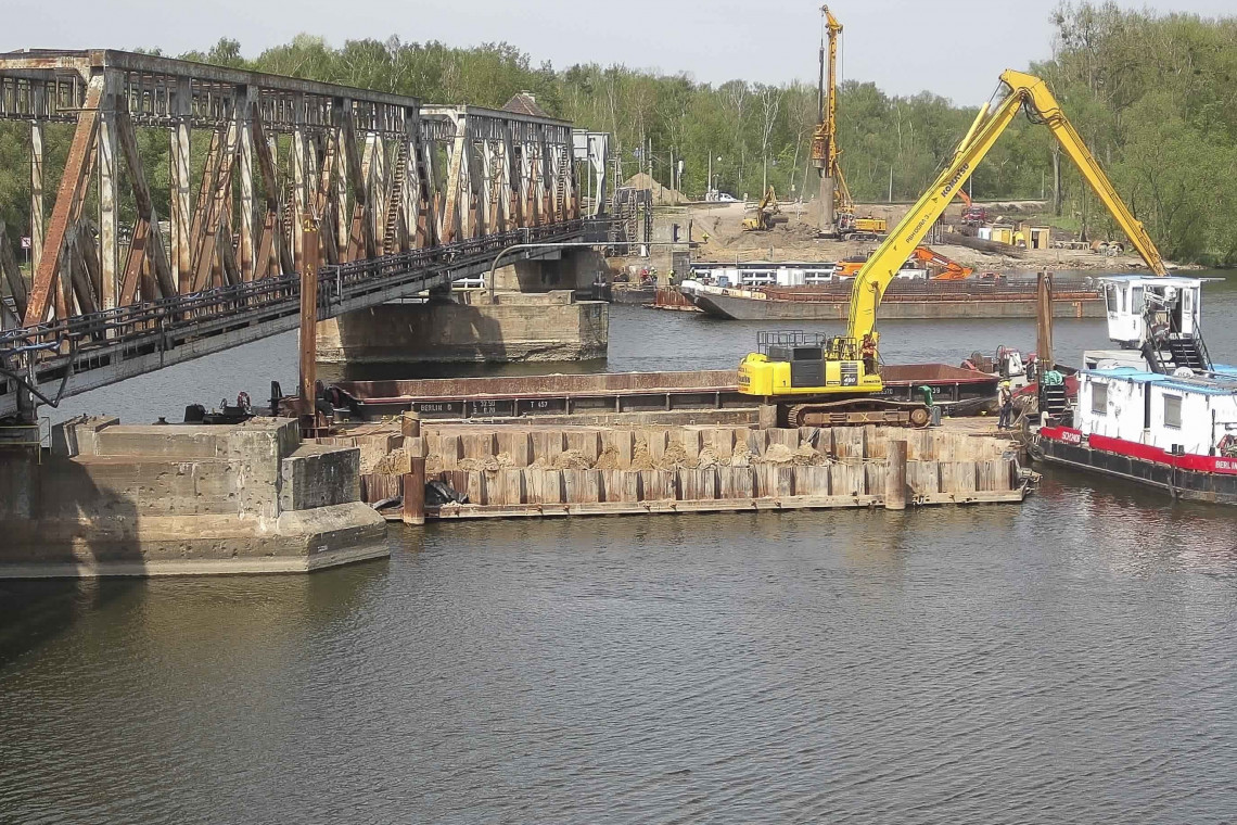 Budują nowy most w Szczecinie. Widać już pierwsze elementy konstrukcji