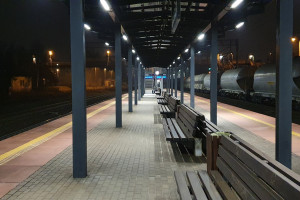 Inteligentne oświetlenie na stacjach kolejowych w Pomorskiem