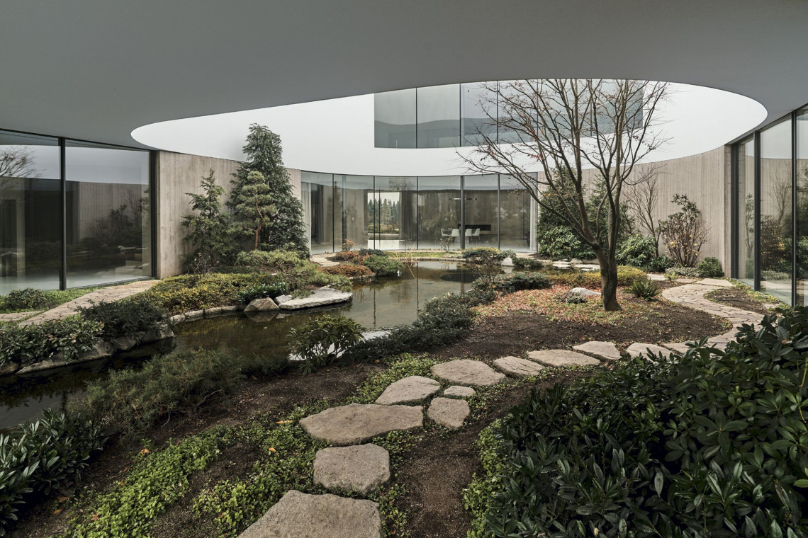 Projekt „From The Garden House" KWK Promes, fot. Jakub_Certowicz Projekt Roberta Koniecznego z kolejnym wyróżnieniem. Wszystko zaczęło się od ogrodu
